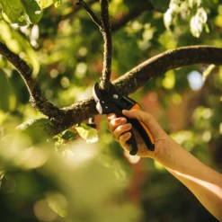 Fiskars Gartenschere 'Amboss' 6 Fiskars Gartenschere 'Amboss' -Fiskar Garten Geschaft 0920300457 FISKARS Gartenschere Amboss PowerStep 2 106737