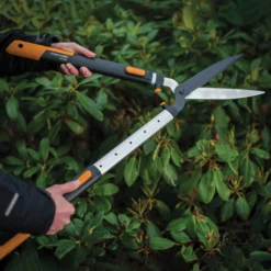 Fiskars SmartFit Teleskop Heckenschere 12 Fiskars SmartFit Teleskop Heckenschere -Fiskar Garten Geschaft 0920300643 SmartFit Teleskop Heckenschere HS86 3 107024