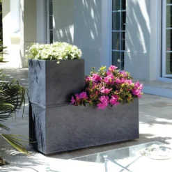 Pflanztrog 'Volcania Dado', Anthrazit, L 39,5 X B 39,5 X H 43,5 Cm -Fiskar Garten Geschaft 3230101084 Pflanztrog Volcania Dado anthrazit 39x39xH43cm 31Ltr2 75429