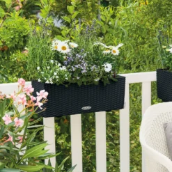 Balconera Cottage 50', Graphit Schwarz, Ca. 50 X 19 X 19 Cm 5 Balconera Cottage 50', Graphit Schwarz, Ca. 50 X 19 X 19 Cm -Fiskar Garten Geschaft 3230101161 Balconera Cottage 50 2 103354